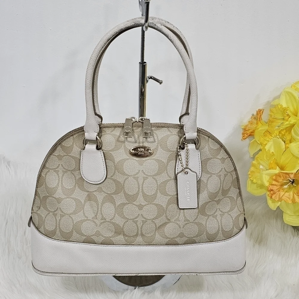 Coach Cora signature khaki